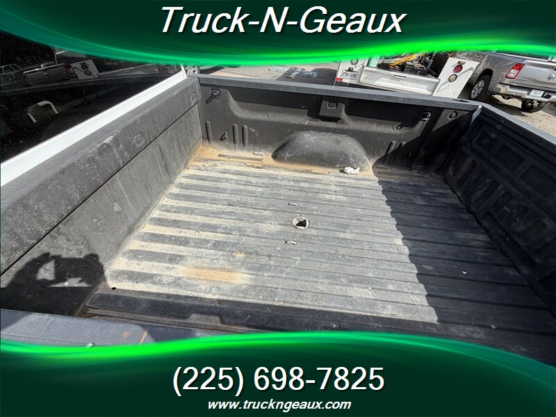 2015 GMC Sierra 2500 WT - Photo 8 - Walker, LA 70785-5946