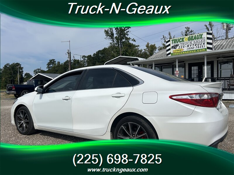 2015 Toyota Camry XSE V6   - Photo 1 - Walker, LA 70785-5946