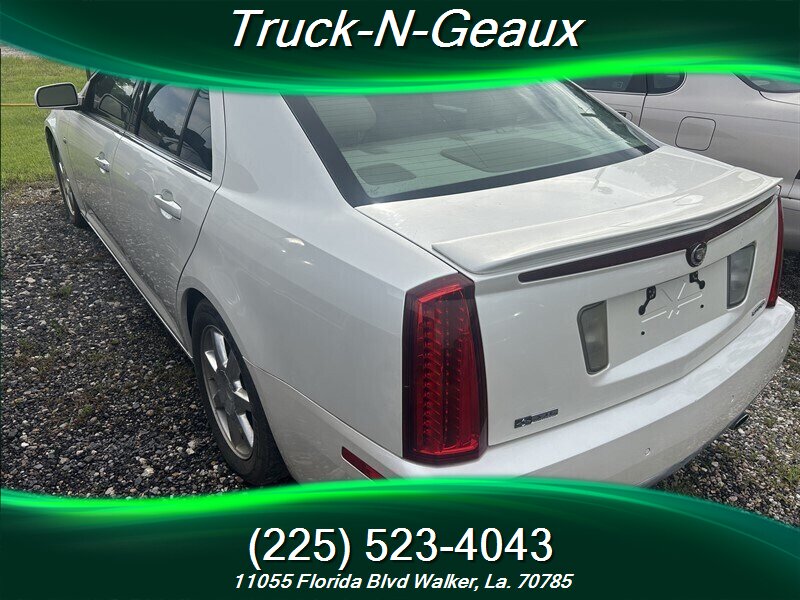 2005 Cadillac STS - Photo 2 - Walker, LA 70785-5946