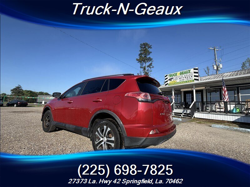 2016 Toyota RAV4 LE - Photo 4 - Walker, LA 70785-5946