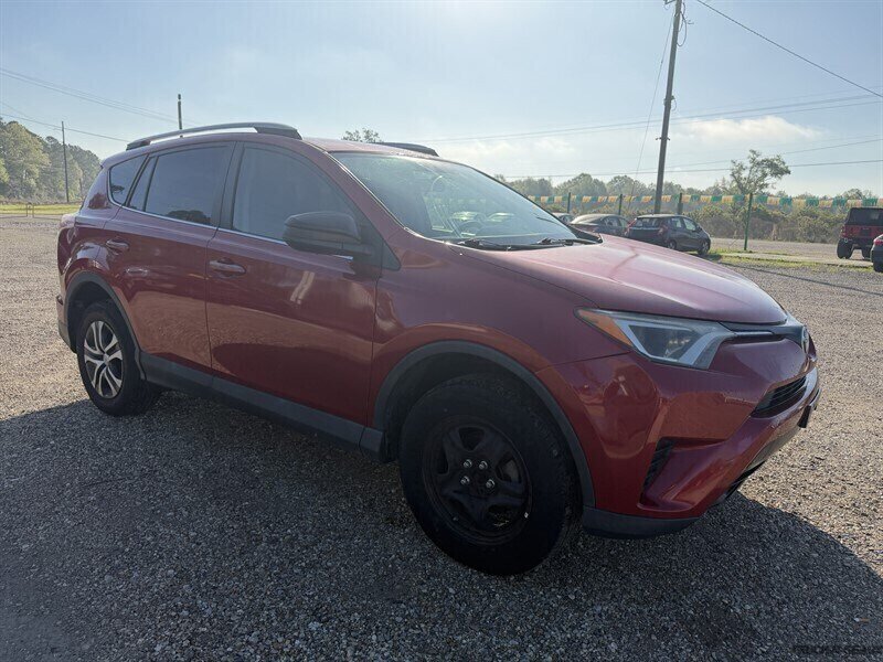 2016 Toyota RAV4 LE  