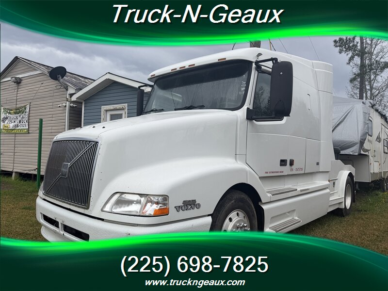 1999 Volvo VN - Photo 2 - Walker, LA 70785-5946