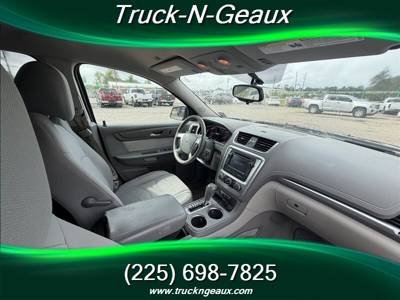 2016 GMC Acadia SLE-1 - Photo 5 - Walker, LA 70785-5946