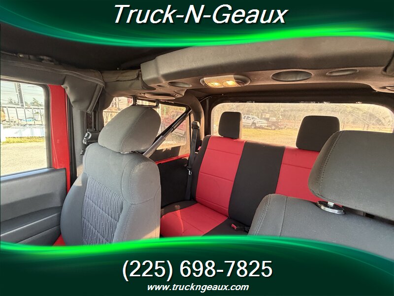 2011 Jeep Wrangler Sahara - Photo 8 - Walker, LA 70785-5946