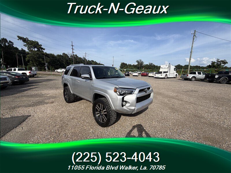 2015 Toyota 4Runner SR5 - Photo 4 - Walker, LA 70785-5946
