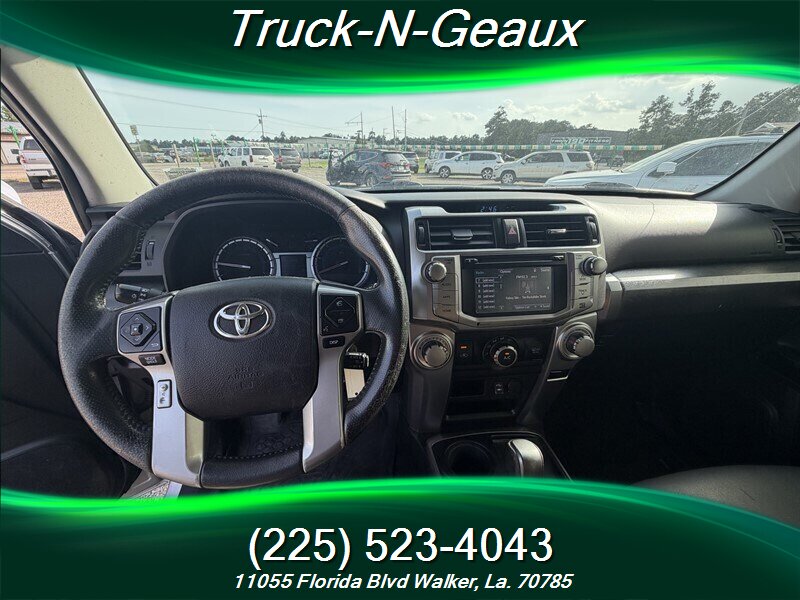 2015 Toyota 4Runner SR5 - Photo 6 - Walker, LA 70785-5946