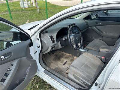 2012 Nissan Altima 2.5 S   - Photo 4 - Walker, LA 70785-5946