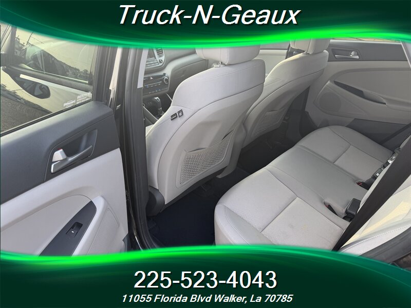 2017 Hyundai TUCSON SE - Photo 6 - Walker, LA 70785-5946