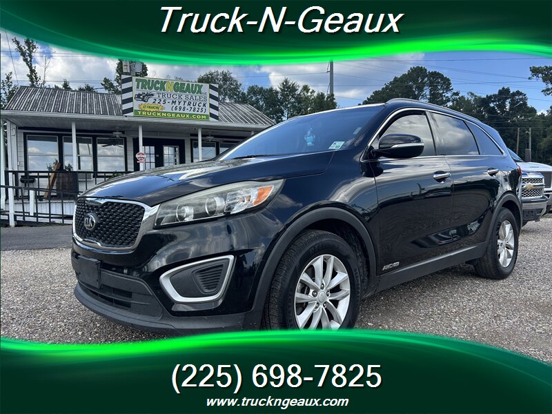 2017 Kia Sorento LX V6 - Photo 1 - Walker, LA 70785-5946