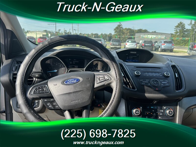 2017 Ford Escape SE - Photo 6 - Walker, LA 70785-5946