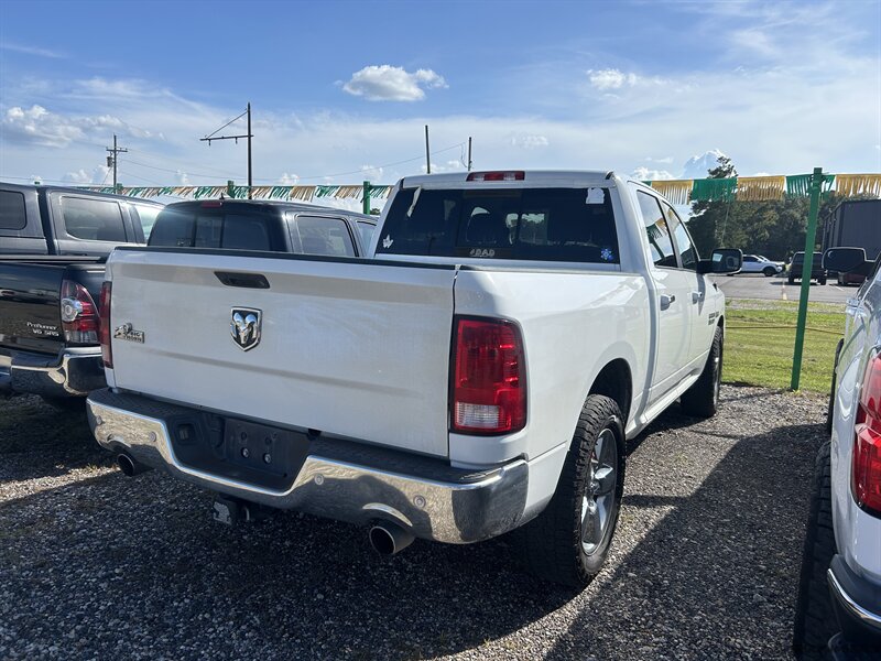 2017 RAM 1500 SLT  