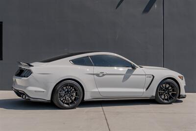 2016 Ford Mustang Shelby GT350   - Photo 5 - Tustin, CA 92780