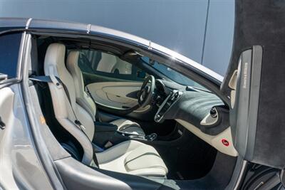 2019 McLaren 570S Spider   - Photo 14 - Tustin, CA 92780
