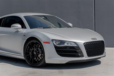 2011 Audi R8 5.2 quattro   - Photo 34 - Tustin, CA 92780