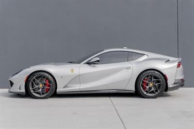 2018 Ferrari 812 Superfast   - Photo 4 - Tustin, CA 92780