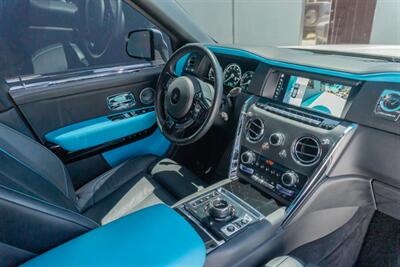 2022 Rolls-Royce Cullinan   - Photo 15 - Tustin, CA 92780