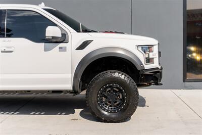 2019 Ford F-150 Raptor   - Photo 40 - Tustin, CA 92780