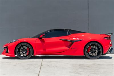 2025 Chevrolet Corvette Z06   - Photo 4 - Tustin, CA 92780