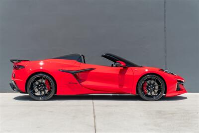 2025 Chevrolet Corvette Z06   - Photo 2 - Tustin, CA 92780