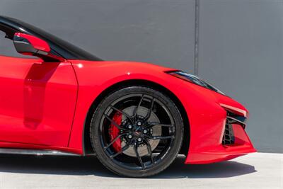 2025 Chevrolet Corvette Z06   - Photo 31 - Tustin, CA 92780