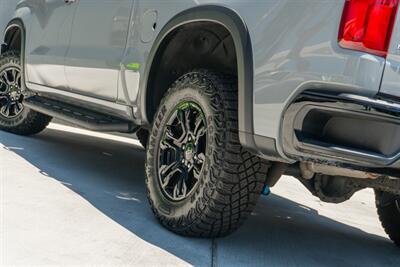 2025 Chevrolet Silverado 1500 ZR2   - Photo 44 - Tustin, CA 92780