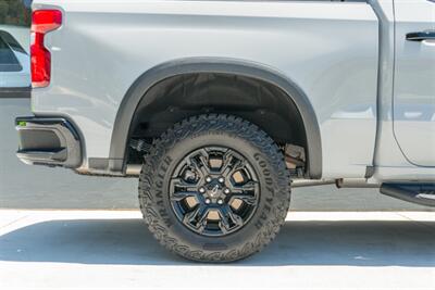 2025 Chevrolet Silverado 1500 ZR2   - Photo 33 - Tustin, CA 92780