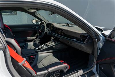 2025 Porsche 911 GT3 RS   - Photo 61 - Tustin, CA 92780
