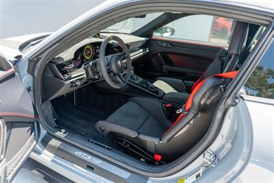 2025 Porsche 911 GT3 RS   - Photo 73 - Tustin, CA 92780