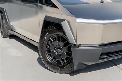 2024 Tesla Cybertruck All-Wheel Drive   - Photo 32 - Tustin, CA 92780