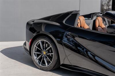 2021 Ferrari 812 GTS   - Photo 32 - Tustin, CA 92780