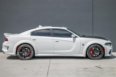 2022 Dodge Charger SRT Hellcat   - Photo 4 - Tustin, CA 92780