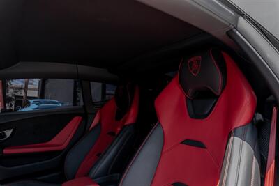 2022 Lamborghini Huracan EVO   - Photo 11 - Tustin, CA 92780