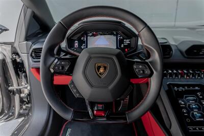 2022 Lamborghini Huracan EVO   - Photo 16 - Tustin, CA 92780