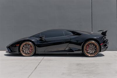 2022 Lamborghini Huracan EVO   - Photo 4 - Tustin, CA 92780