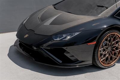 2022 Lamborghini Huracan EVO   - Photo 20 - Tustin, CA 92780