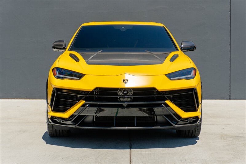 2024 Lamborghini Urus Performante  