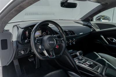 2017 Audi R8 5.2 quattro V10   - Photo 50 - Tustin, CA 92780