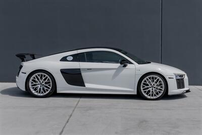 2017 Audi R8 5.2 quattro V10   - Photo 4 - Tustin, CA 92780