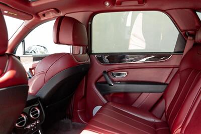 2020 Bentley Bentayga V8   - Photo 12 - Tustin, CA 92780