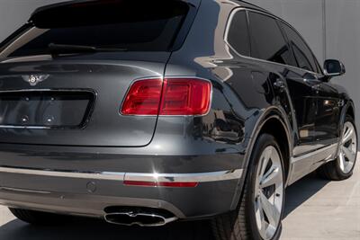 2020 Bentley Bentayga V8   - Photo 39 - Tustin, CA 92780