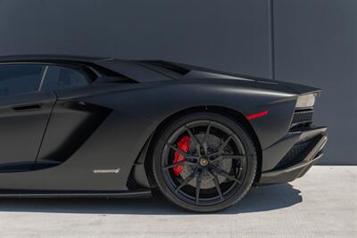 2017 Lamborghini Aventador LP 740-4 S   - Photo 14 - Tustin, CA 92780