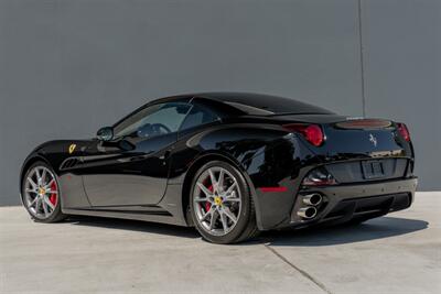 2013 Ferrari California   - Photo 12 - Tustin, CA 92780