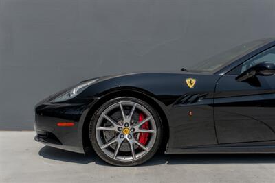 2013 Ferrari California   - Photo 25 - Tustin, CA 92780