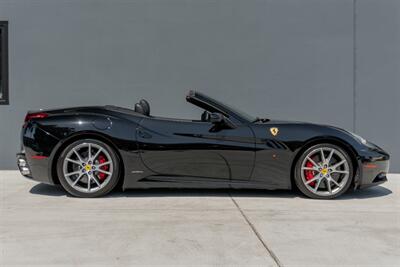 2013 Ferrari California   - Photo 8 - Tustin, CA 92780