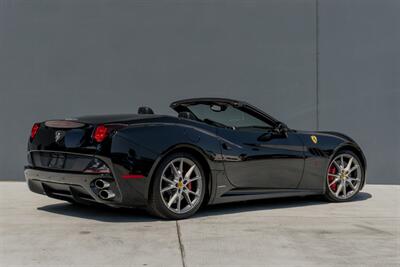 2013 Ferrari California   - Photo 9 - Tustin, CA 92780