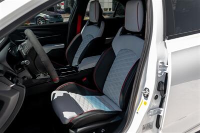 2023 Cadillac CT4-V Blackwing   - Photo 10 - Tustin, CA 92780