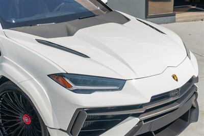 2023 Lamborghini Urus Performante   - Photo 40 - Tustin, CA 92780