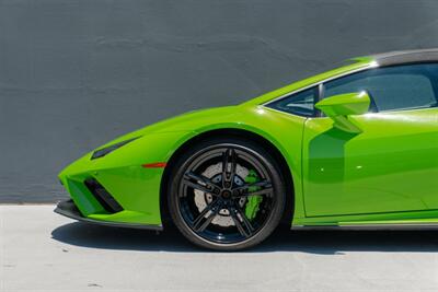 2022 Lamborghini Huracan EVO Spyder   - Photo 18 - Tustin, CA 92780