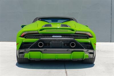 2022 Lamborghini Huracan EVO Spyder   - Photo 11 - Tustin, CA 92780
