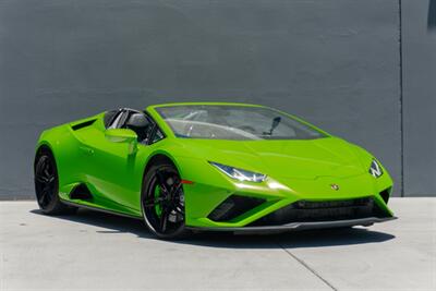 2022 Lamborghini Huracan EVO Spyder   - Photo 4 - Tustin, CA 92780